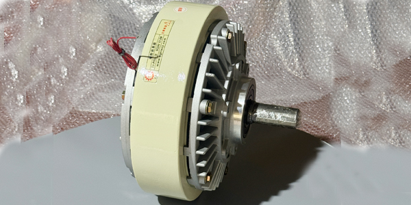 潮濕環(huán)境下磁粉制動器能否穩(wěn)定運行？