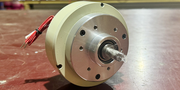 為什么選擇臺靈磁粉制動器？造紙機械傳動控制秘訣