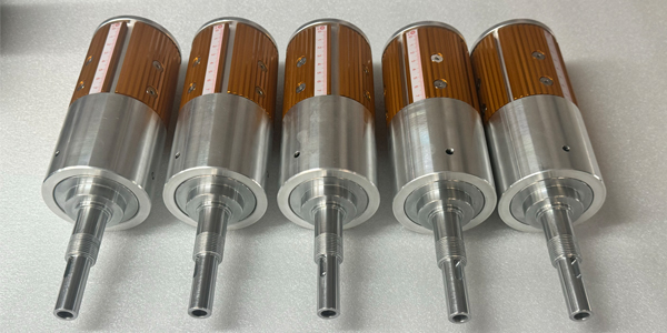 高效印刷標(biāo)簽收卷必選臺靈氣脹軸廠家